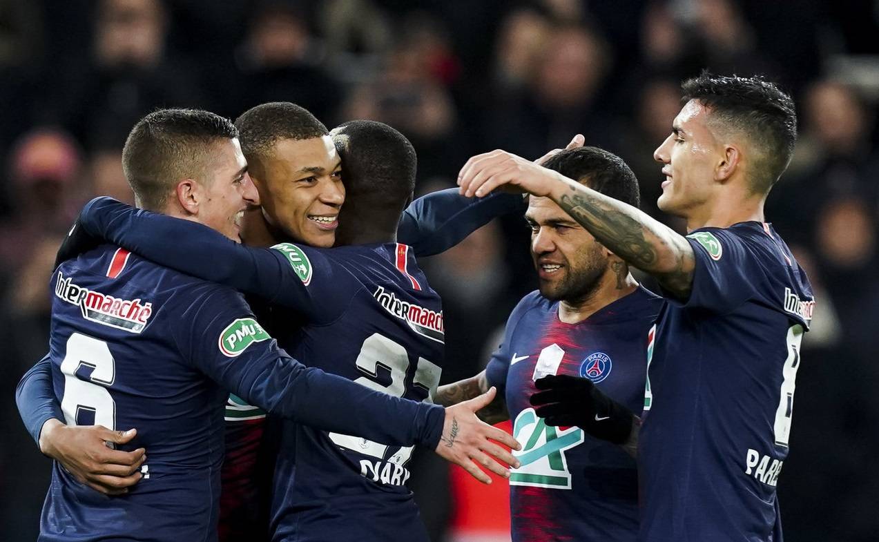 关于里昂球员因红牌遭停赛数场法甲比赛的信息